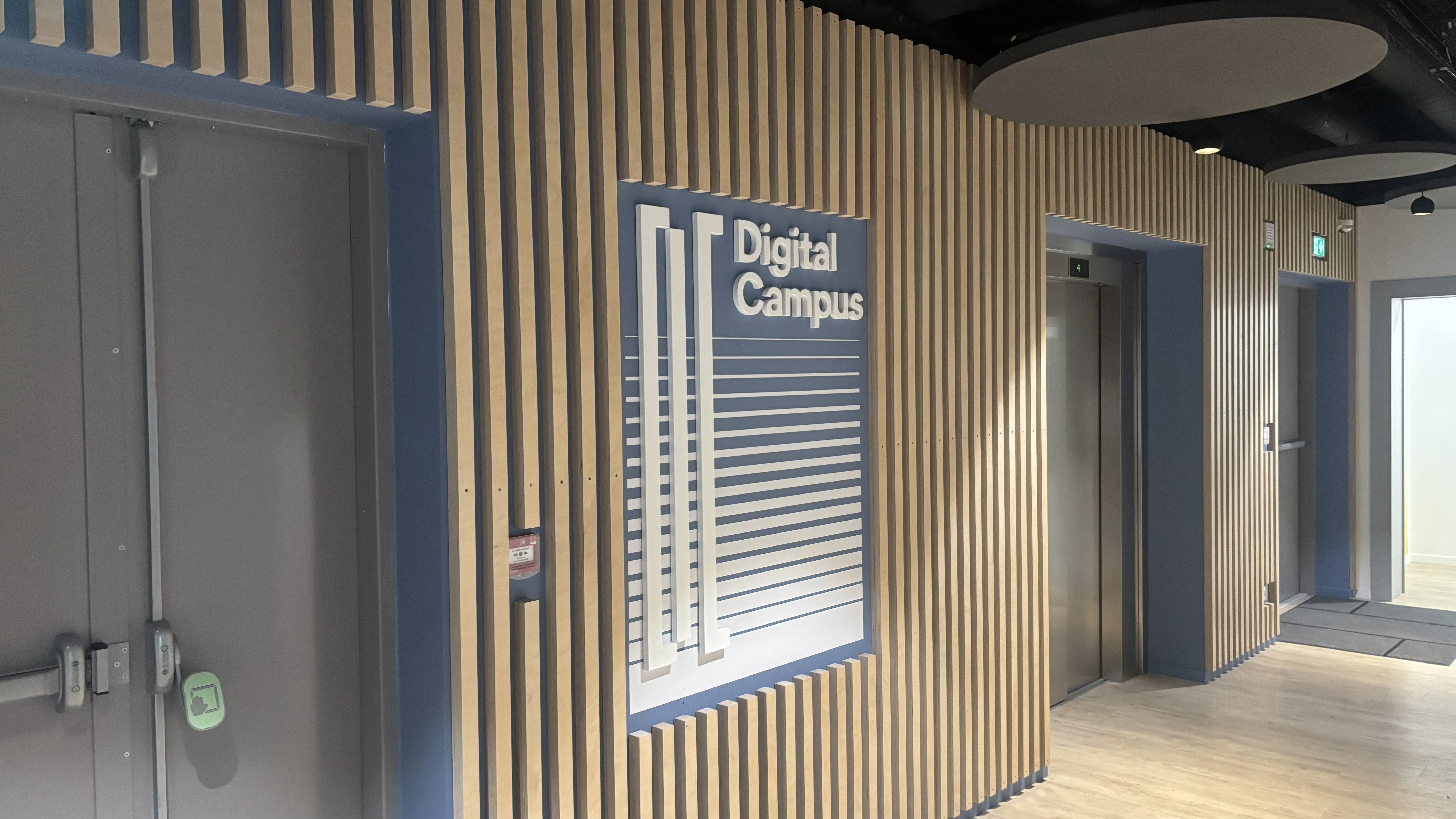 Campus Sphère — entrée Digital Campus